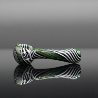 green-blcl-s-wigwag-lined-handpipe