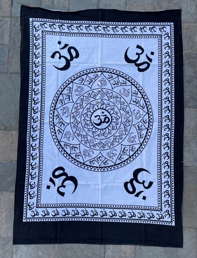 Black-White-OM-Tapestry-p200
